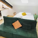 Beautiful Refurbished Cozy Νίκαια