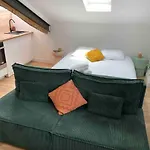 Διαμέρισμα Beautiful Refurbished Cozy Νίκαια