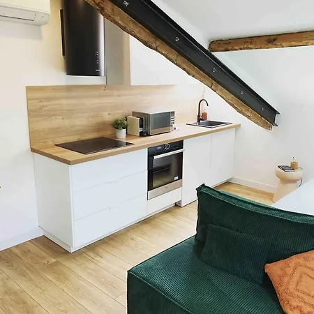 Beautiful Refurbished Cozy * 尼斯